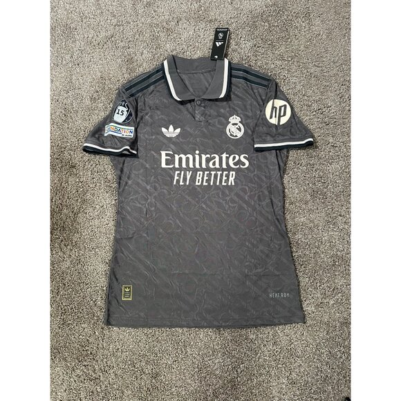 Real Madrid Kylian Mbappe #9 Soccer Jersey Gray Away 2004/25 Men Shirt Size Team - Picture 6 of 12